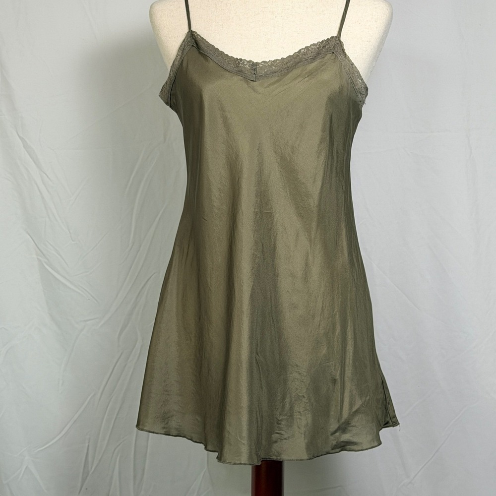 4 Love and Liberty Johnny Was Olive with‎ Lace Trim 100% Silk camisole, Luxury